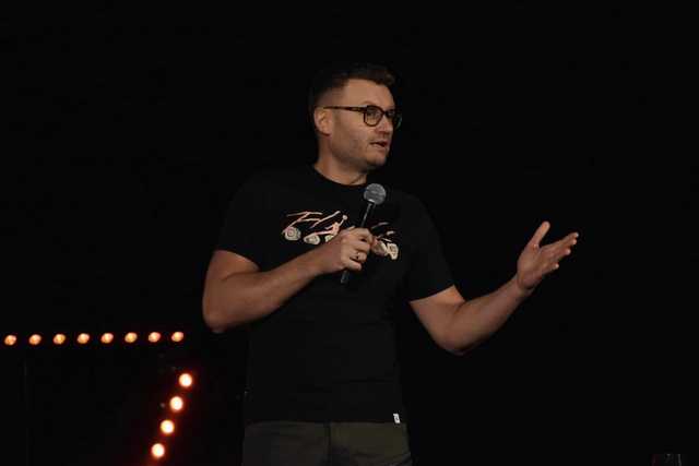 [FOTO] Kacper Ruciński rozbawił ziębicką publiczność