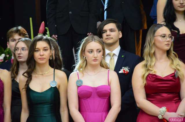 [FOTO, WIDEO] Ten wieczór zapamiętają na długo! Studniówka Zespołu Szkół Ponadpodstawowych w Ziębicach