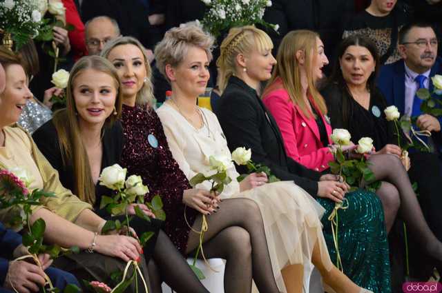 [FOTO, WIDEO] Ten wieczór zapamiętają na długo! Studniówka Zespołu Szkół Ponadpodstawowych w Ziębicach