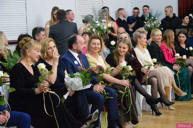 [FOTO, WIDEO] Ten wieczór zapamiętają na długo! Studniówka Zespołu Szkół Ponadpodstawowych w Ziębicach