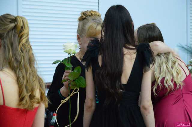 [FOTO, WIDEO] Ten wieczór zapamiętają na długo! Studniówka Zespołu Szkół Ponadpodstawowych w Ziębicach