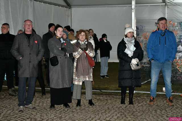 [WIDEO/FOTO] Kamieniec Ząbkowicki zagrał z WOŚP! 33. finał orkiestry na Kamienieckich Błoniach