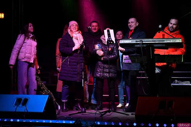 [WIDEO/FOTO] Kamieniec Ząbkowicki zagrał z WOŚP! 33. finał orkiestry na Kamienieckich Błoniach