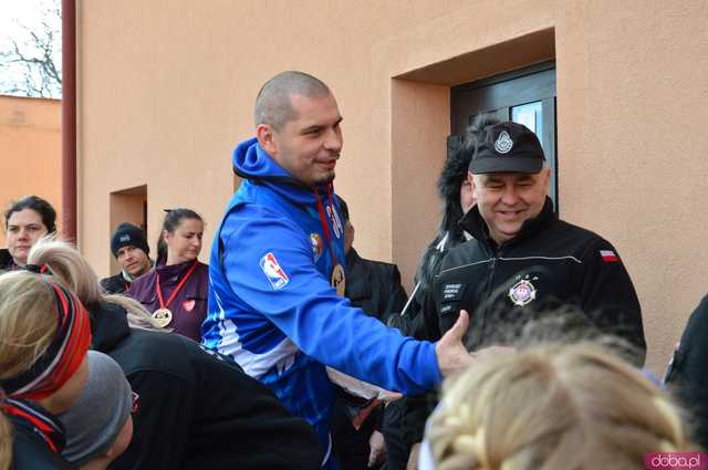 [FOTO, WIDEO] Bieg, licytacje i Back to Maanam – jak Ziębice grały podczas 33. Finału WOŚP?