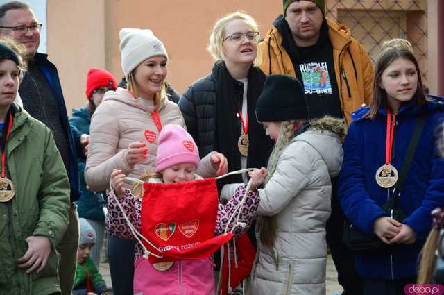 [FOTO, WIDEO] Bieg, licytacje i Back to Maanam – jak Ziębice grały podczas 33. Finału WOŚP?