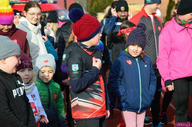 [FOTO, WIDEO] Bieg, licytacje i Back to Maanam – jak Ziębice grały podczas 33. Finału WOŚP?