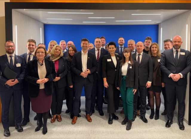 [FOTO] Twierdza Srebra Góra, Kościół Pokoju i Wielka Sowa w Brukseli? Tak! Trzydniowa wizyta władz Dolnego Śląska w Parlamencie Europejskim