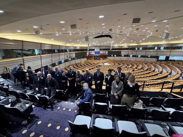 [FOTO] Twierdza Srebra Góra, Kościół Pokoju i Wielka Sowa w Brukseli? Tak! Trzydniowa wizyta władz Dolnego Śląska w Parlamencie Europejskim