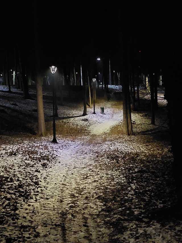 [FOTO] Trwa wymiana oświetlenia na terenie Ząbkowic Śląskich, gdzie pojawią się nowe lampy?