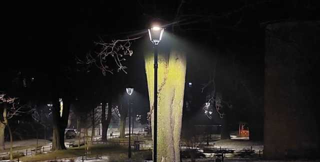 [FOTO] Trwa wymiana oświetlenia na terenie Ząbkowic Śląskich, gdzie pojawią się nowe lampy?