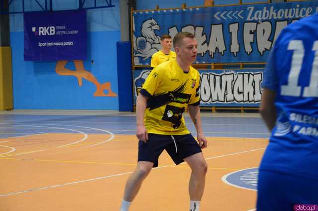 [FOTO,WIDEO] Charytatywny turniej halowej piłki nożnej Orzeł Cup 2025 - zagraliśmy dla Tomka Wichrowicza!