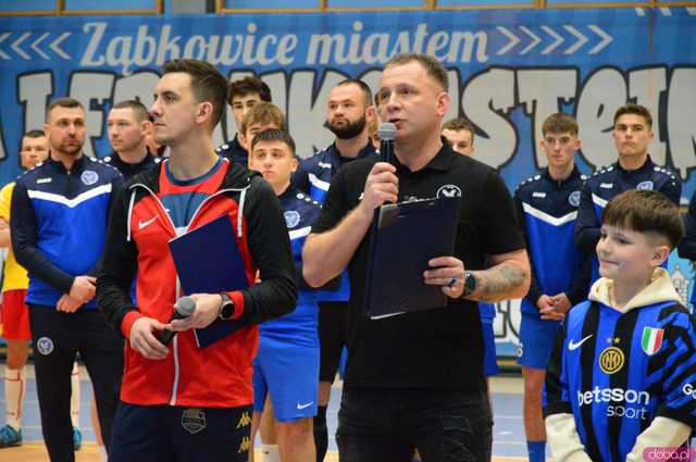 [FOTO,WIDEO] Charytatywny turniej halowej piłki nożnej Orzeł Cup 2025 - zagraliśmy dla Tomka Wichrowicza!