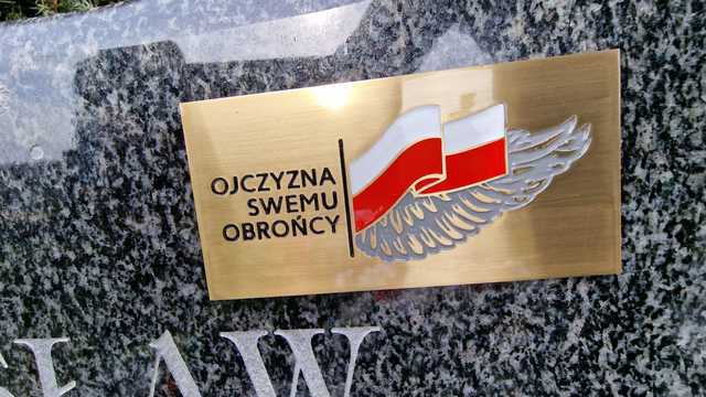 [FOTO] Pamięć, która nie zgaśnie. Uroczyste odznaczenie grobu Czesława Marcjana w Budzowie 
