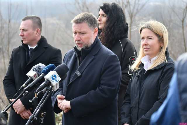 [FOTO] Kiedy rozpocznie się budowa zbiornika retencyjnego Kamieniec Ząbkowicki? Konferencja ministrów Kierwińskiego oraz Roguskiej w Suszce