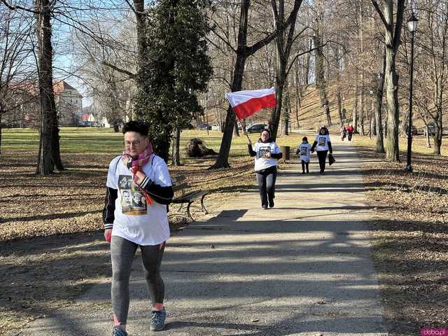[FOTO] Kamieniec Ząbkowicki upamiętnił Żołnierzy Wyklętych podczas Biegu Tropem Wilczym