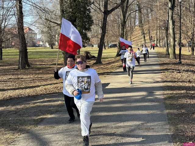 [FOTO] Kamieniec Ząbkowicki upamiętnił Żołnierzy Wyklętych podczas Biegu Tropem Wilczym