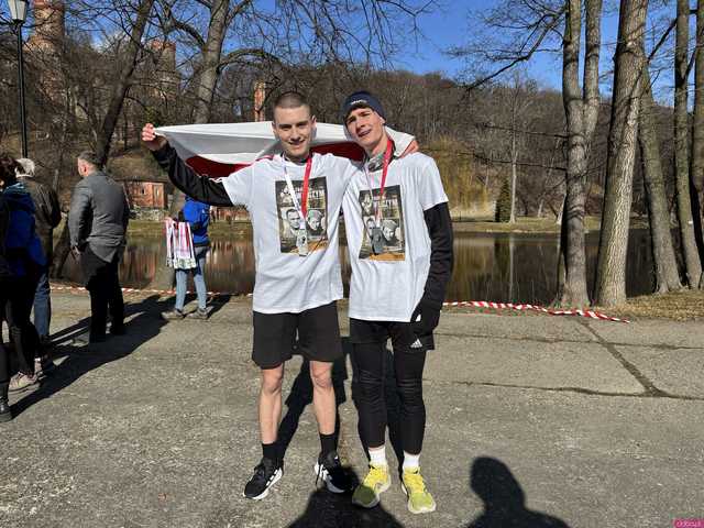 [FOTO] Kamieniec Ząbkowicki upamiętnił Żołnierzy Wyklętych podczas Biegu Tropem Wilczym