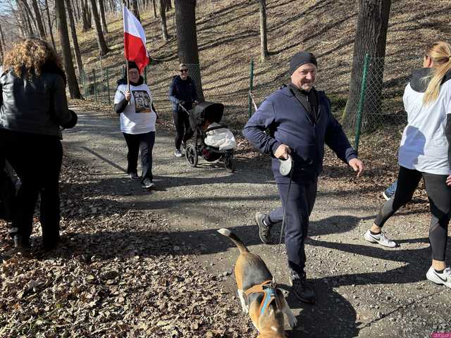 [FOTO] Kamieniec Ząbkowicki upamiętnił Żołnierzy Wyklętych podczas Biegu Tropem Wilczym