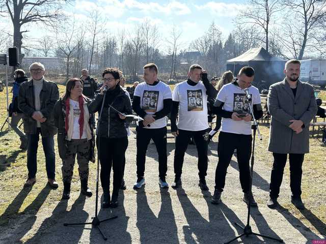 [FOTO] Kamieniec Ząbkowicki upamiętnił Żołnierzy Wyklętych podczas Biegu Tropem Wilczym