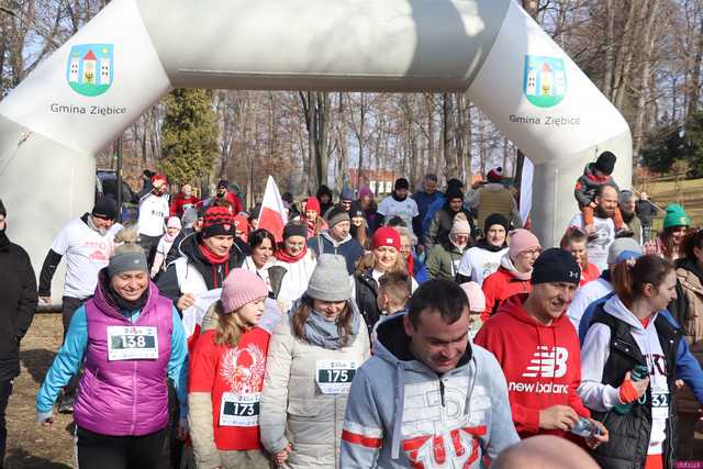 [FOTO] Pobiegli Tropem Wilczym w Ziębicach