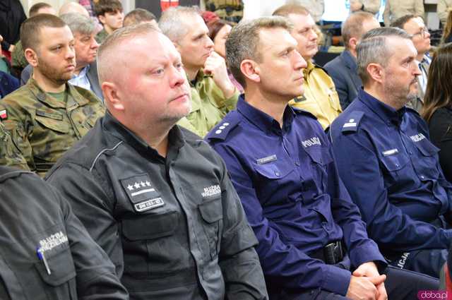 [FOTO] Wirtualna strzelnica w Ziębicach otwarta! 