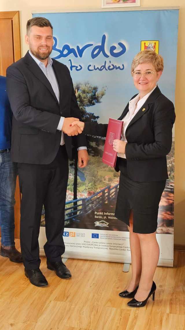 [FOTO] Bardo odbuduje szkołę po powodzi! Inwestycja za 5 mln zł przywróci życie placówce