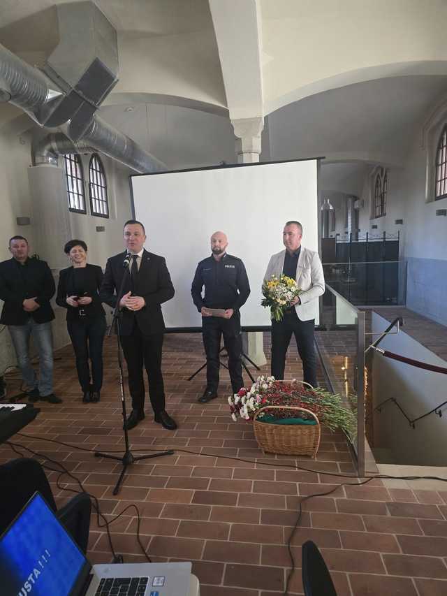 [FOTO] Nie daj się oszukać! Spotkanie o bezpieczeństwie seniorów w Kamieńcu Ząbkowickim