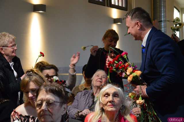 [WIDEO, FOTO] Kulturalny Dzień Kobiet w Kamieńcu Ząbkowickim