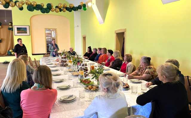 [FOTO] Z Przyłęku do Brzeźnicy - wyjątkowe obchody Dnia Kobiet i Mężczyzn w Gminie Bardo