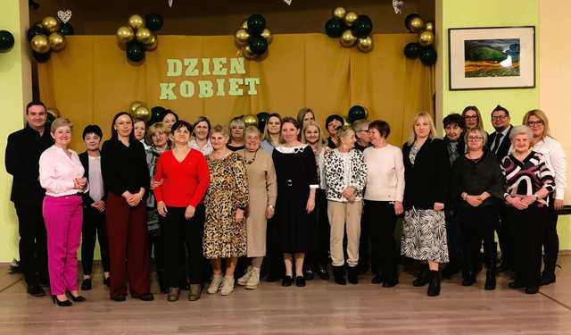 [FOTO] Z Przyłęku do Brzeźnicy - wyjątkowe obchody Dnia Kobiet i Mężczyzn w Gminie Bardo