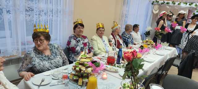 [FOTO] Z Przyłęku do Brzeźnicy - wyjątkowe obchody Dnia Kobiet i Mężczyzn w Gminie Bardo