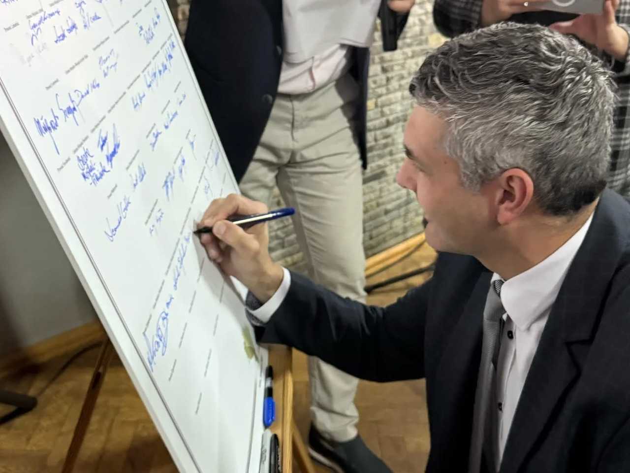 [FOTO] Samorządowcy z naszego powiatu podpisali Deklarację Sudecką 2035. Przedstawiamy główne założenia!