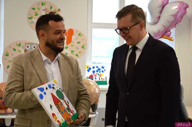 [FOTO] Ta inwestycja pochłonęła prawie 7 milionów złotych! Oficjalne otwarcie pierwszego żłobka w Przedborowej