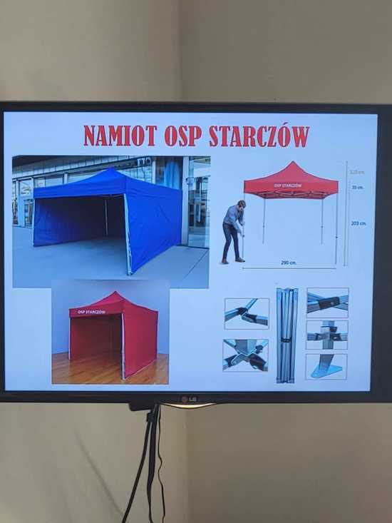 [FOTO] Starostwo Powiatowe wsparło OSP Starczów - do jednostki trafił nowy namiot