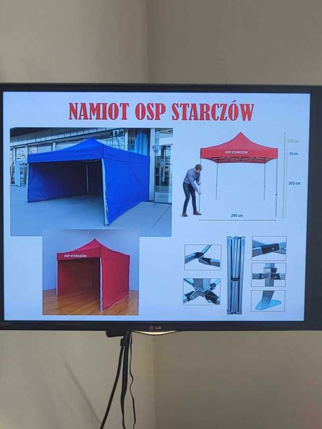[FOTO] Starostwo Powiatowe wsparło OSP Starczów - do jednostki trafił nowy namiot