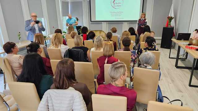 [FOTO] Kobiety w Bardzie jednoczą siły – powstała Bardzka Rada Kobiet!