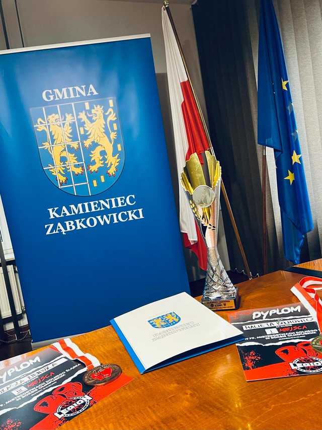 [FOTO] Maciej Bochowicz i Łukasz Kieniuk z Kamieńca Ząbkowickiego stanęli na podium mistrzostw Dolnego Śląska w boksie!