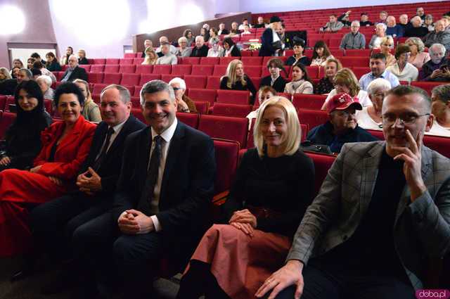 [WIDEO, FOTO] Kto w tym roku został wyróżniony za zasługi dla gminy? Znamy laureatów Ząbkowickich Krzywych Wież 2024!