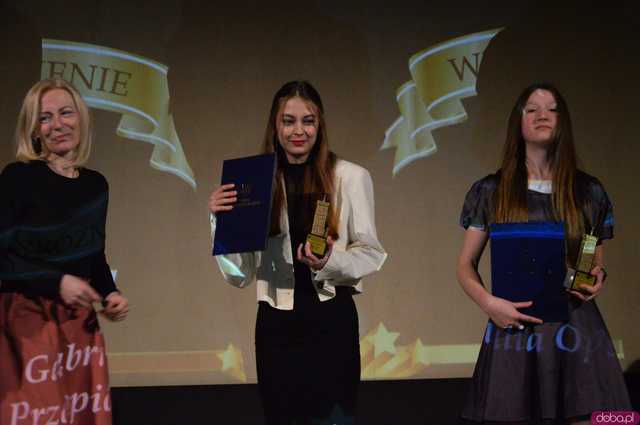 [WIDEO, FOTO] Kto w tym roku został wyróżniony za zasługi dla gminy? Znamy laureatów Ząbkowickich Krzywych Wież 2024!