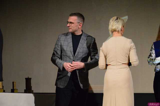 [WIDEO, FOTO] Kto w tym roku został wyróżniony za zasługi dla gminy? Znamy laureatów Ząbkowickich Krzywych Wież 2024!