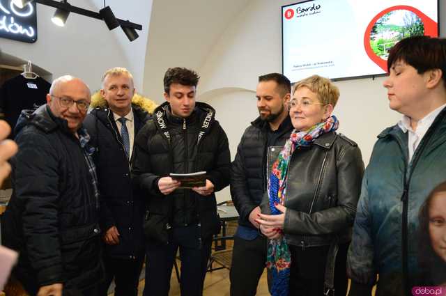 [WIDEO, FOTO] Bardzka Karta Turystyczna i nowa Informacja Turystyczna – co oferuje turystom i mieszkańcom?