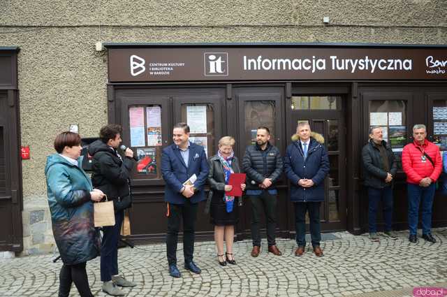[WIDEO, FOTO] Bardzka Karta Turystyczna i nowa Informacja Turystyczna – co oferuje turystom i mieszkańcom?