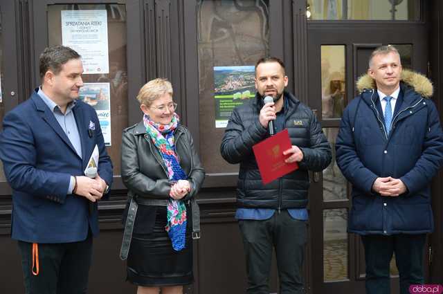 [WIDEO, FOTO] Bardzka Karta Turystyczna i nowa Informacja Turystyczna – co oferuje turystom i mieszkańcom?