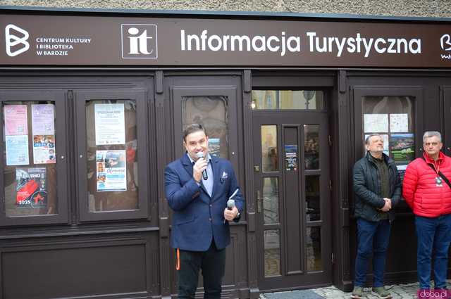 [WIDEO, FOTO] Bardzka Karta Turystyczna i nowa Informacja Turystyczna – co oferuje turystom i mieszkańcom?