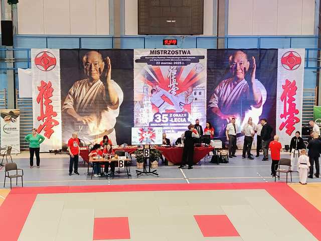 [FOTO] Za nami Mistrzostwa Makroregionu Śląskiego i Dolnośląskiego oraz Międzywojewódzkie Mistrzostwa Młodzików w Karate