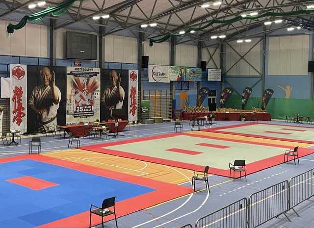 [FOTO] Za nami Mistrzostwa Makroregionu Śląskiego i Dolnośląskiego oraz Międzywojewódzkie Mistrzostwa Młodzików w Karate