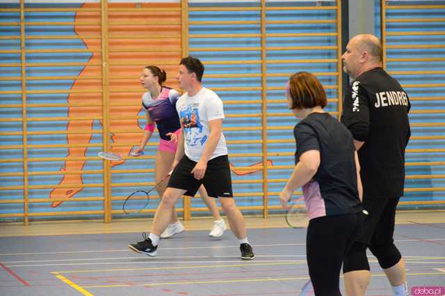 [WIDEO, FOTO] Badminton zaskoczył swoją popularnością w Ząbkowicach Śląskich! Za nami 13. Mistrzostwa i wiele emocji