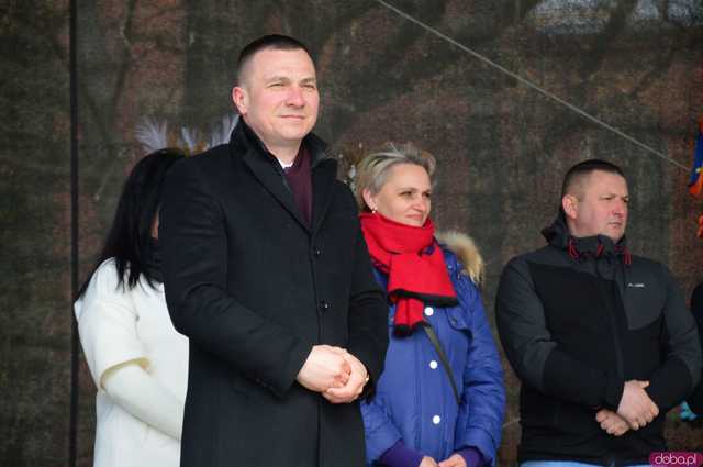 [FOTO] Nie zgadniecie, co przyciągnęło tyle osób na Jarmark Wielkanocny w Kamieńcu Ząbkowickim...
