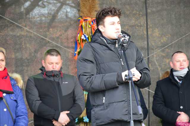 [FOTO] Nie zgadniecie, co przyciągnęło tyle osób na Jarmark Wielkanocny w Kamieńcu Ząbkowickim...