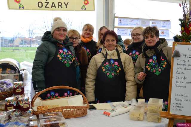 [FOTO] Nie zgadniecie, co przyciągnęło tyle osób na Jarmark Wielkanocny w Kamieńcu Ząbkowickim...